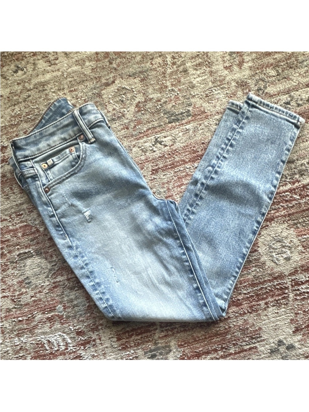 NWOT American Eagle Outfitters Premium Light Wash High-Rise Slim Jeans 4S